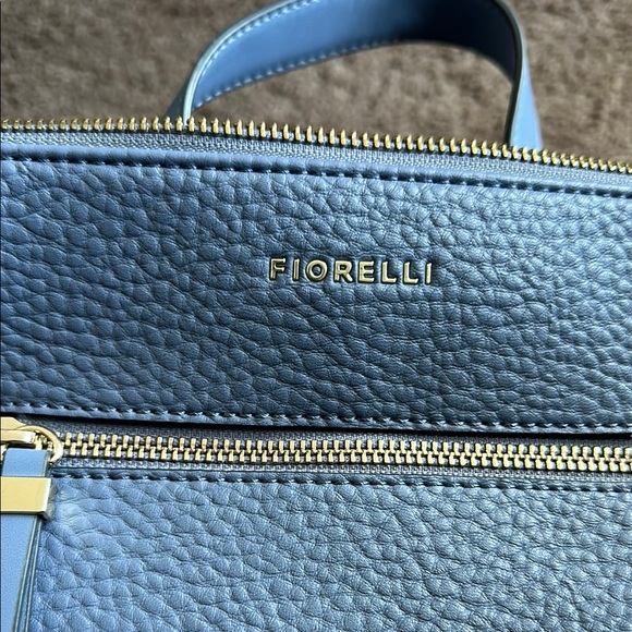 Powder Blue Leather Backpack with Structured Design - Picture 4 of 4